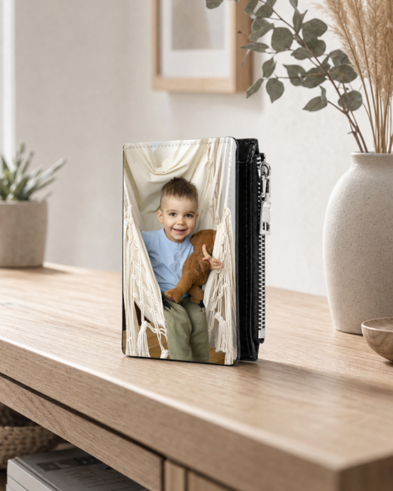 Porte-feuille vertical compact dans une poche arrière - mise en situation